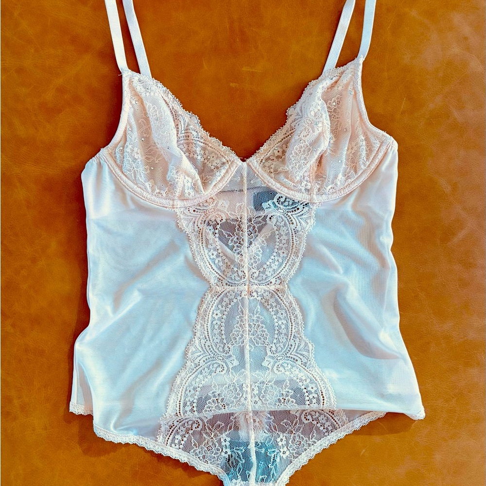 Pretty bodysuit